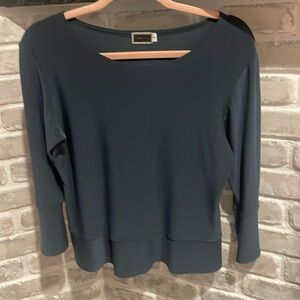 Dark green Sympli top